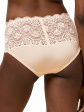 Triumph 10166772 Amourette 300 Majtki Figi